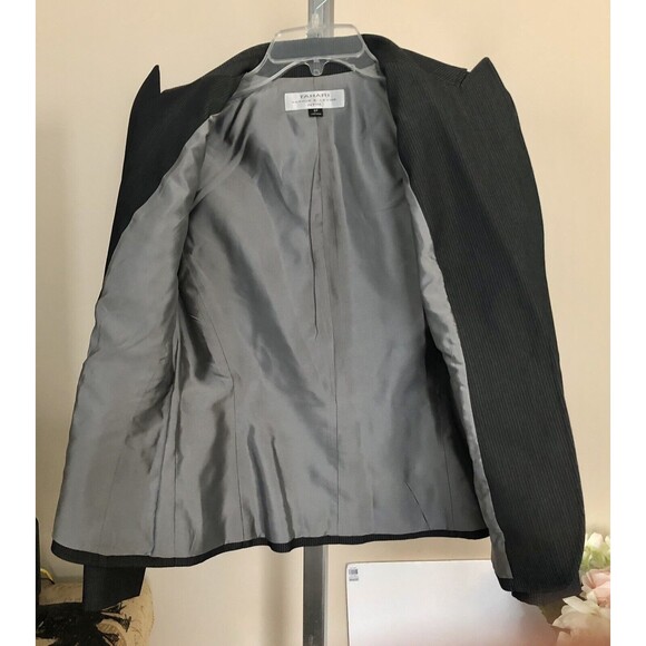 TAHARI BLAZER SUIT PETITE SIZE 6P BUSSINES CASUAL STRIPE GRAY ONE BUTTON - Picture 5 of 8